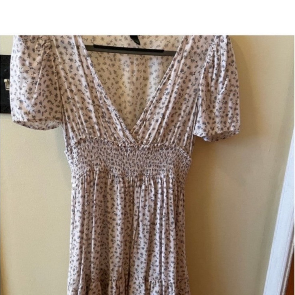 Dress 👗 mini flower dress 🌺🌸 size small NEW